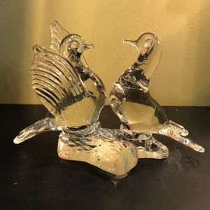Glass love birds